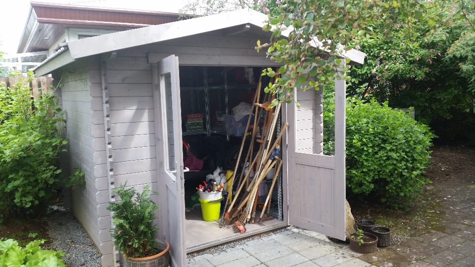 Smáhýsi á lóðum