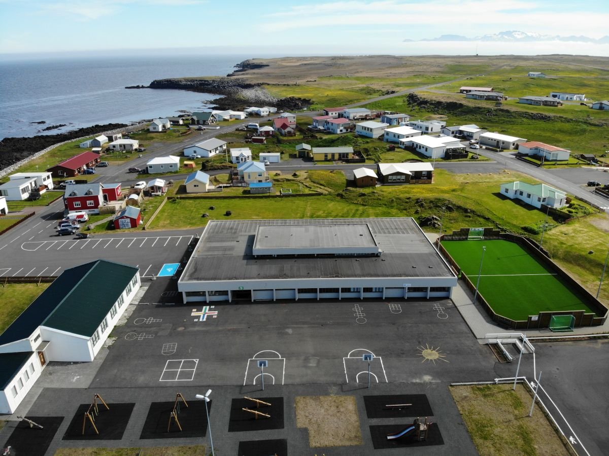 Grunnskóli Snæfellsbæjar auglýsir eftir umsjónarkennurum fyrir skólaárið 2026/2027