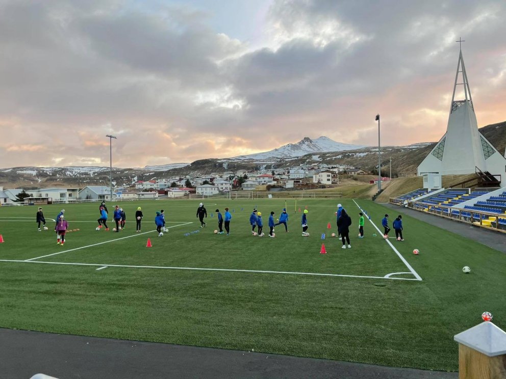 Aðstæður á Ólafsvíkurvelli eru glæsilegar.