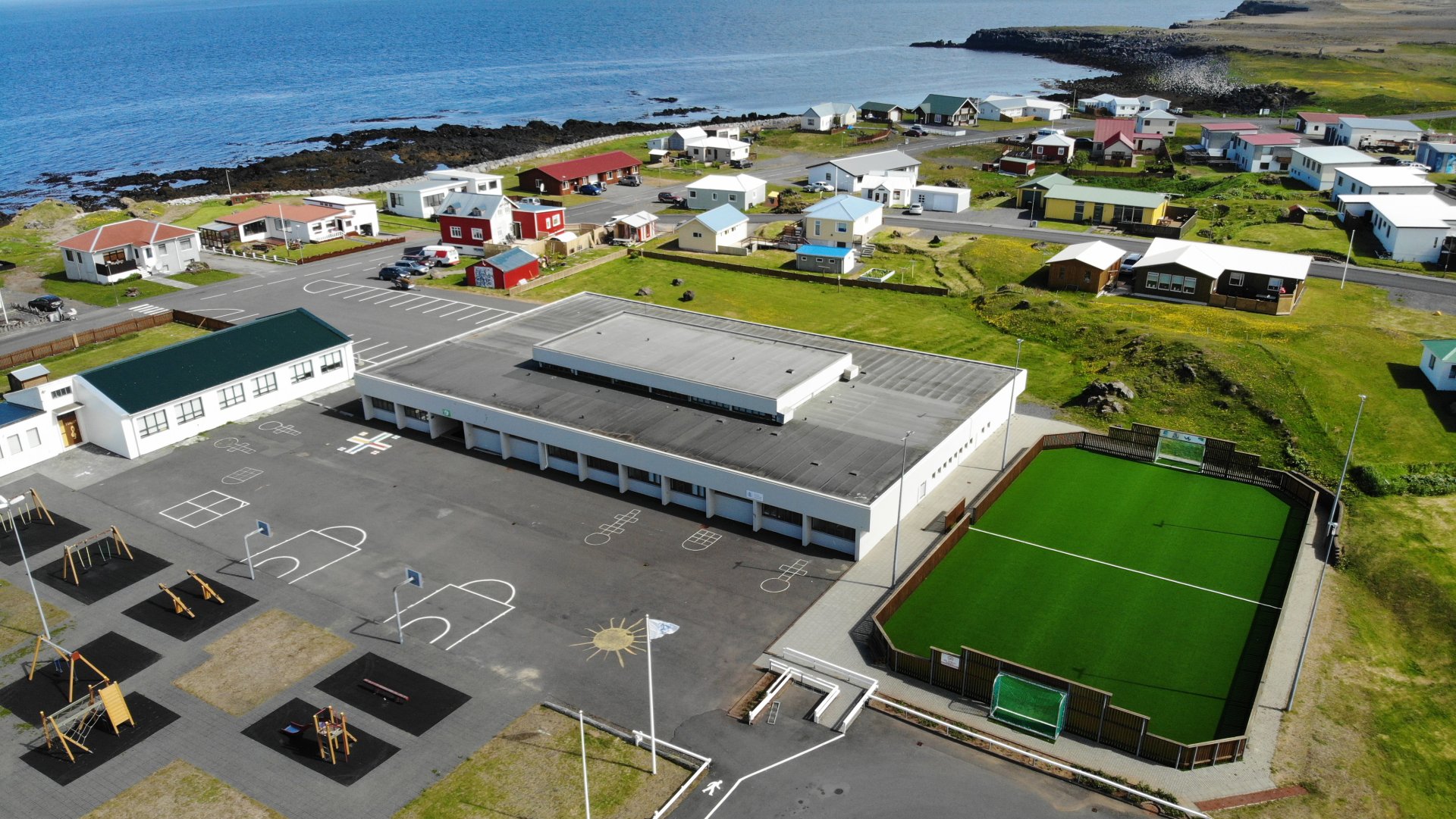 Grunnskóli Snæfellsbæjar óskar eftir kennurum fyrir skólaárið 2021-2022