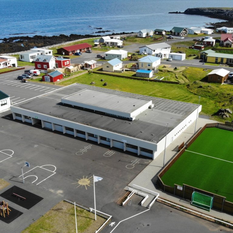 Grunnskóli Snæfellsbæjar á Hellissandi.