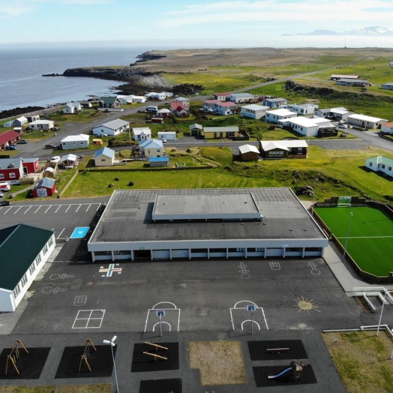 Grunnskóli Snæfellsbæjar auglýsir eftir umsjónarkennurum fyrir skólaárið 2026/2027