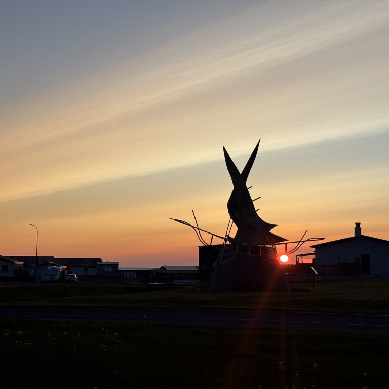 Almyrkvi á sólu 12. ágúst 2026 - samráð við ferðaþjónustu og landeigendur á Vesturlandi